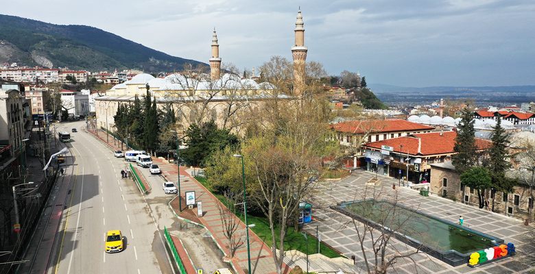 Hayat eve sığdı, Bursa sessizliğe büründü
