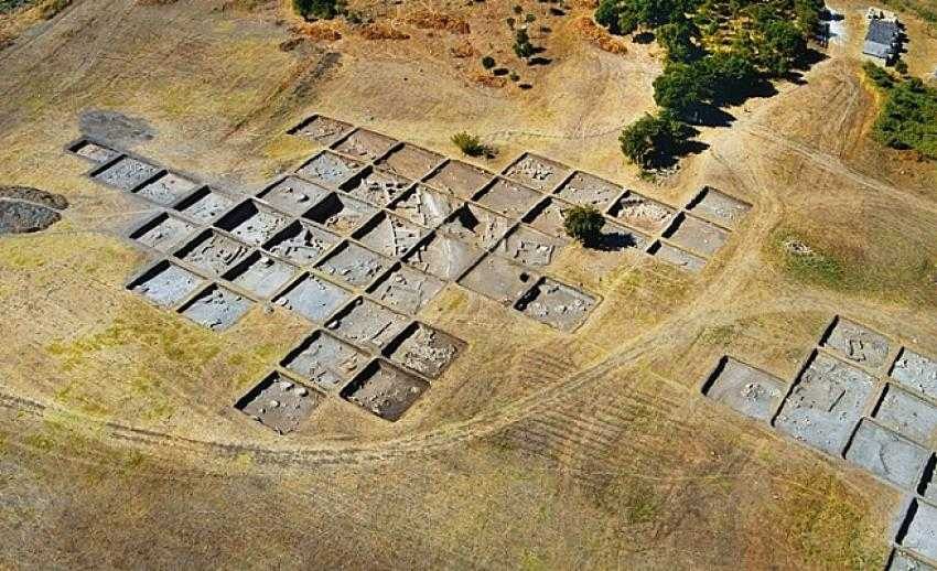 Aktopraklık Höyüğü