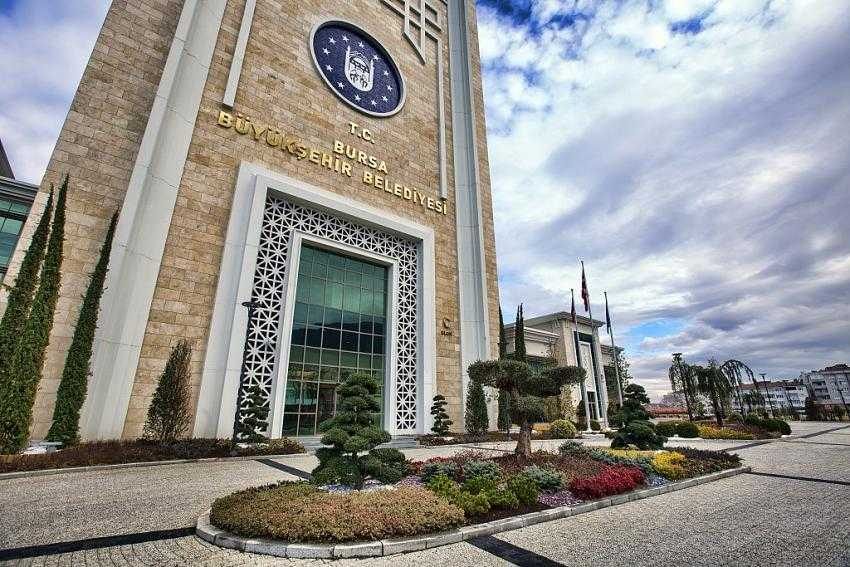 Büyükşehir’in ilk başkanı yaşamını yitirdi