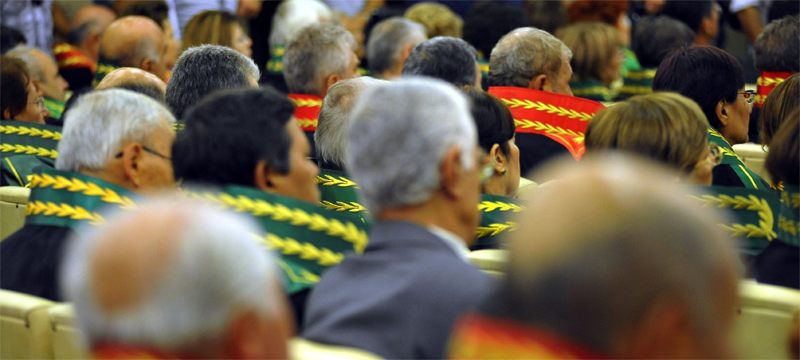 HSK, 11 hakim ve savcıyı meslekten ihraç etti