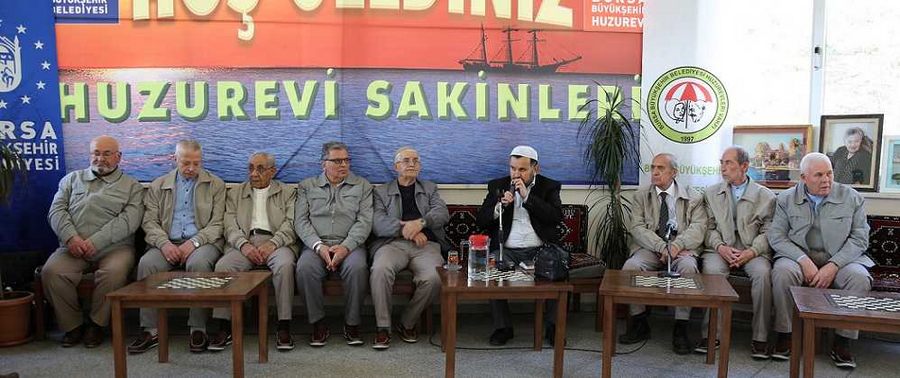 Huzurevi sakinlerinin umre sevinci