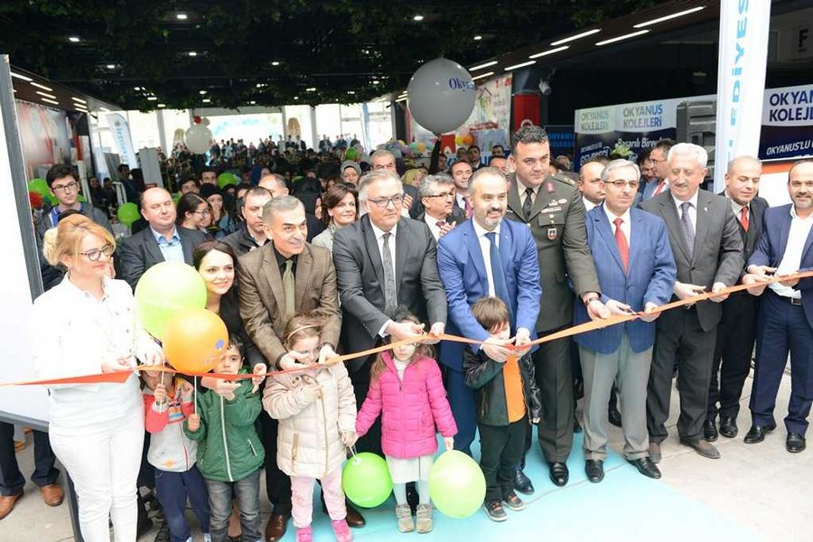 İnegöl Kitap Fuarı Açıldı