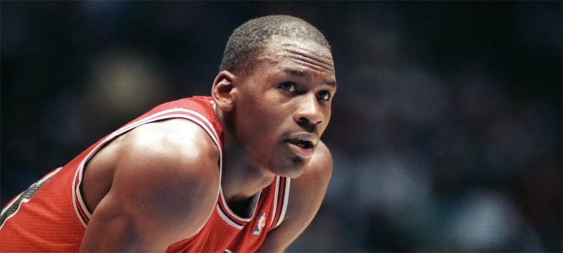 Jordan’ın imzalı ayakkabısı 560 bin Dolar’a satıldı