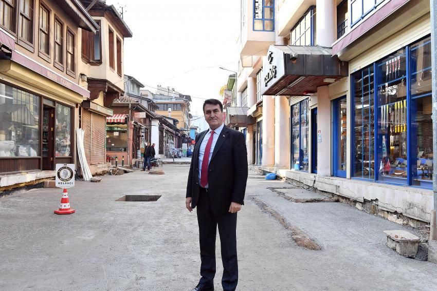 Kayhan’da yollar tamamen yenileniyor