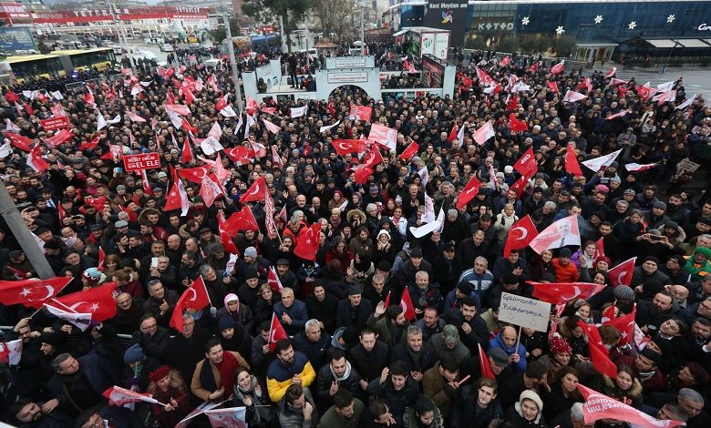 Bozbey Bursa’da coşkuyla karşılandı 