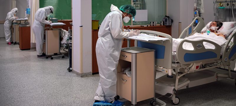 Koronavirüsten ölenlerin sayısı 1 milyonu aştı