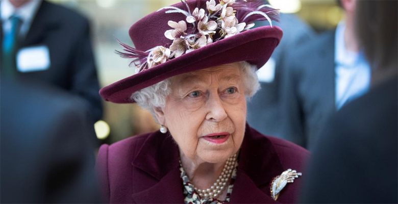  Kraliçe Elizabeth tehlikede