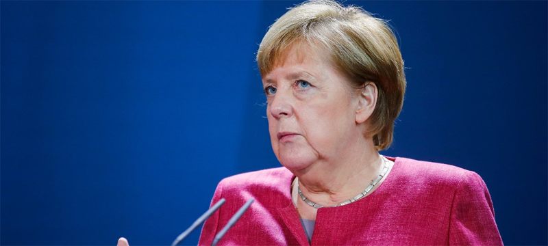 Merkel: Salgın birinci dalgadan daha hızlı yayılıyor