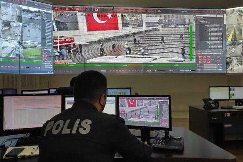 Kurallara uymayanlar MOBESE kameraları tarafından tespit ediliyor