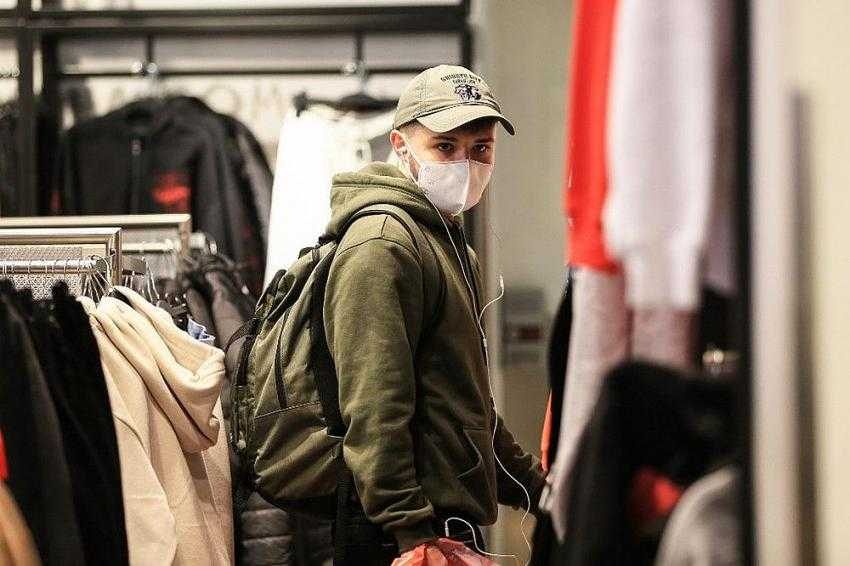 Dünya tetikte! Hastalık başka ülkelere de sıçrıyor!