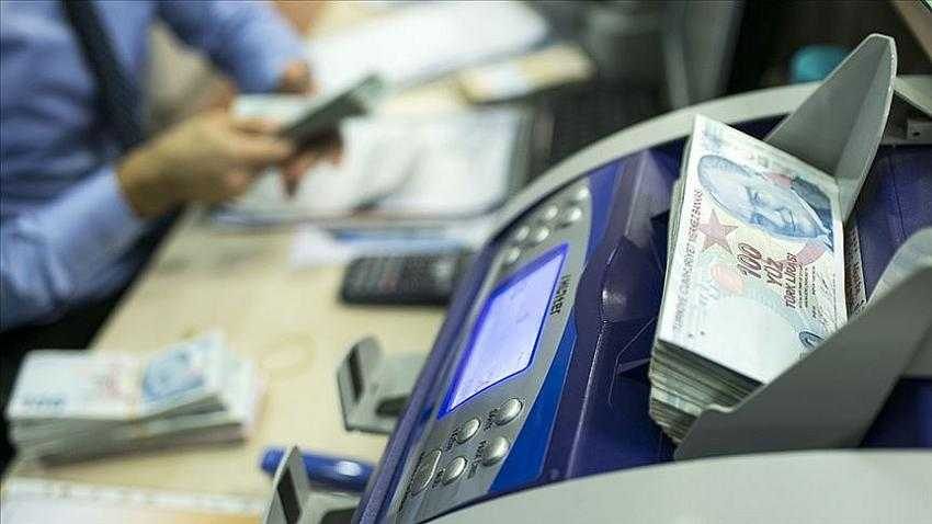 Üç kamu bankasından firmalara kredi desteği