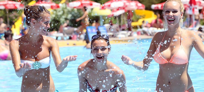 Rus turistlerin favori ülkesi yine Türkiye oldu