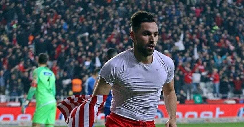 Sinan Gümüş’ten Antalyaspor’a büyük katkı