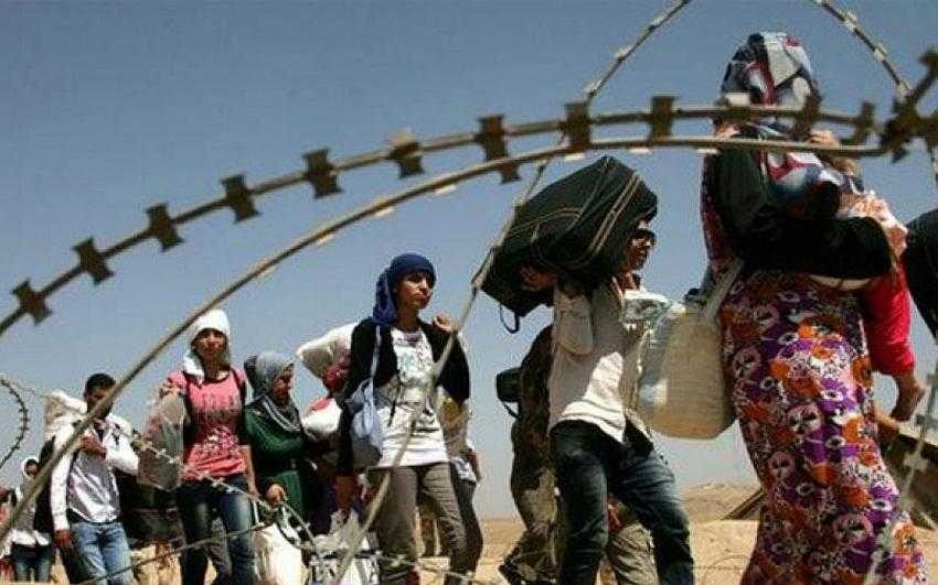 Esad bombaladı! 500 bin kişi Türkiye