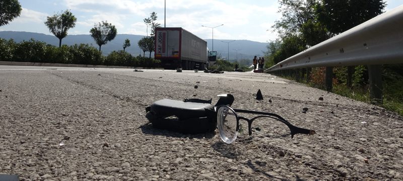 TIR altında kalan üniversite öğrencisi hayatını kaybetti