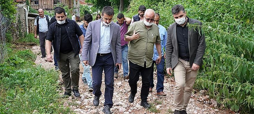 Selin vurduğu köye Başkan Tanır’dan destek