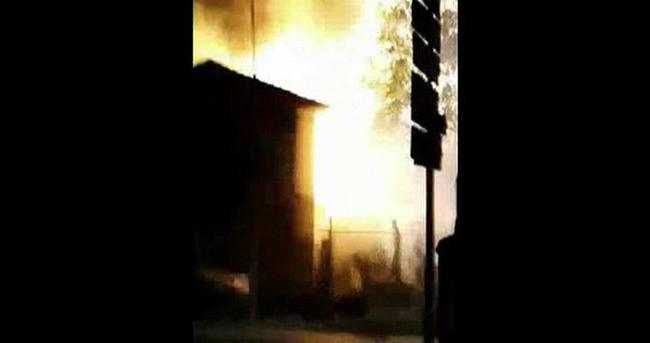 Trafo patladı, ilçe elektriksiz kaldı...