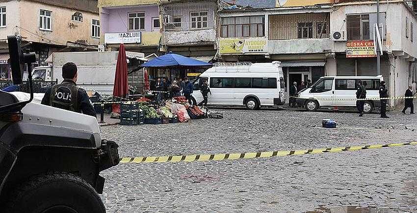 İki aile arasında silahlı kavga: 3 ölü, 4 yaralı