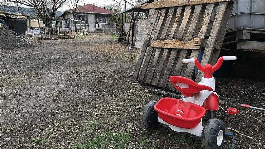 Bebeğindeki keneyi çıkaran baba hayatını kaybetti