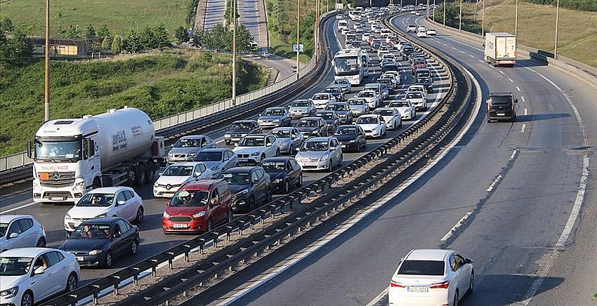 Tatilciler dönüş yolunda