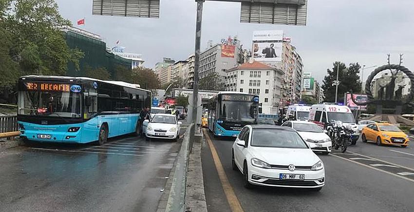 Halk otobüsü kaza yaptı: 10 yaralı