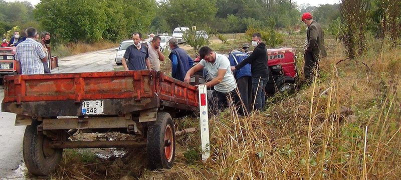 Bursa’da traktör devrildi: 1’i ağır, 3 yaralı
