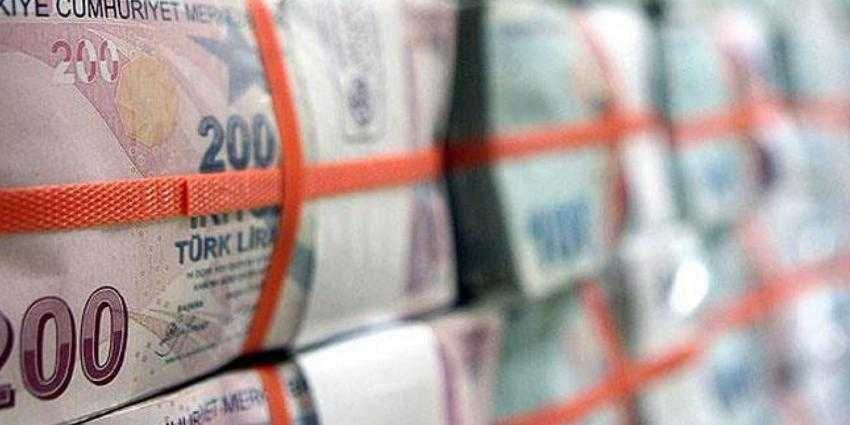 Bütçe, ağustosta 576,3 milyon lira fazla verdi