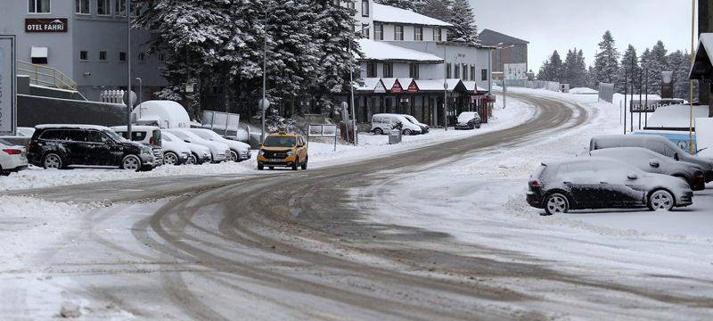 Uludağ yeniden beyaz gelinliğini giydi