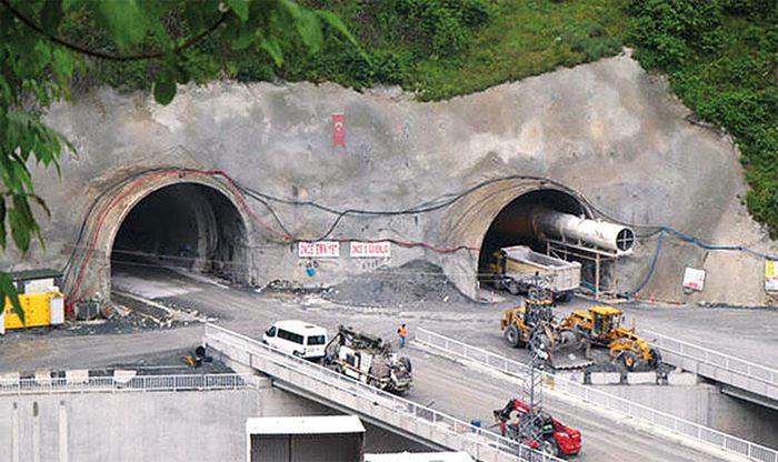 Yeni Zigana Tüneli inşaatında kazı oranı yüzde 80’e ulaştı