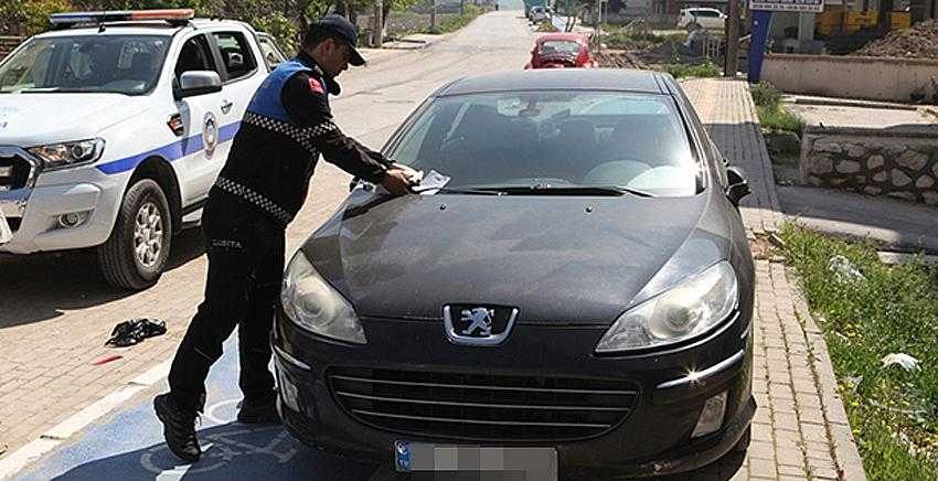 Nilüfer’de yaya yolları işgaline sıkı denetim 